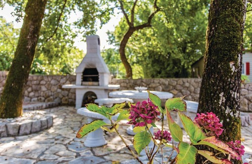 Milcetici Apartment | 2 bedroom awesome apartment in Malinska