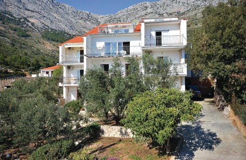 Ivan Dolac Apartment | 2 Bedroom Awesome Apartment In Ivan Dolac