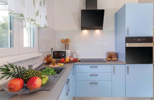 Rovinj House | 2 bedroom beach front home in Rovinj