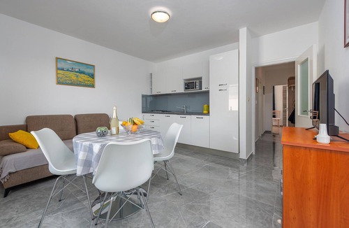 Pakostane Apartment | 2 bedroom beautiful apartment in Pakostane