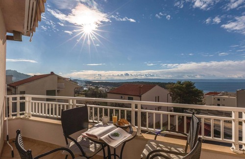 Makarska Apartment | 2 bedroom beautiful apartment in Makarska