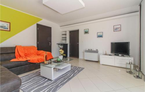 Gracisce Apartment | 2 Bedroom Beautiful Apartment In Gracisce