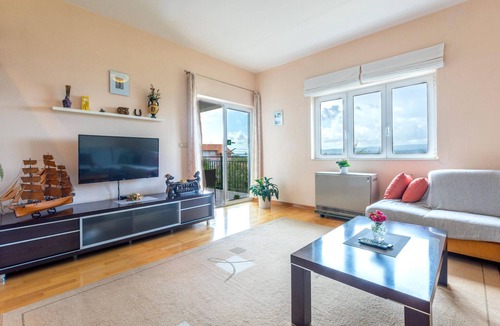 Jesenice Apartment | 2 bedroom cozy apartment in Suhi Potok