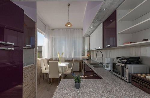 Veliko Brdo Apartment | 2 bedroom cozy apartment in Makarska