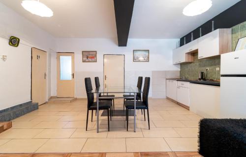 Donji Karin Apartment | 2 Bedroom Cozy Apartment In Benkovac