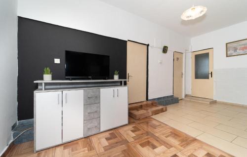 Donji Karin Apartment | 2 Bedroom Cozy Apartment In Benkovac