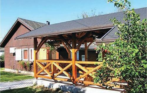 Bosiljevo House | 2 Bedroom Cozy Home In Bosiljevo