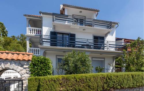 Klanfari Apartment | 2 Bedroom Lovely Apartment In Dramalj