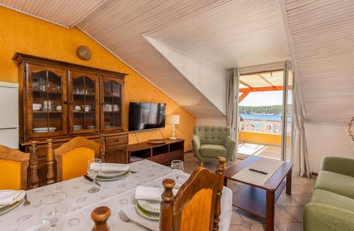 Rab Apartment | 2 bedroom lovely apartment in Barbat na Rabu
