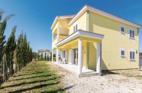 Pakostane Apartment | 2 bedroom nice apartment in Pakostane