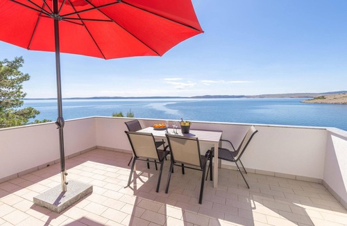 Jablanac Apartment | 2 bedroom nice apartment in Jablanac