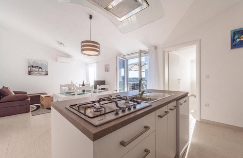 Verunic Apartment | 2 bedroom nice apartment in Veli Rat