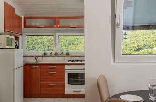 Rakalj Apartment | 2 bedroom nice apartment in Krnica