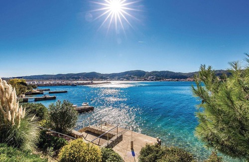Rab Town Apartment | 2 bedroom nice apartment in Supetarska Draga