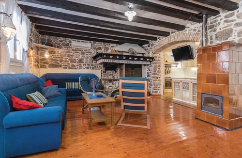 Preko House | 2 bedroom pet friendly home in Preko