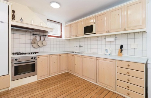 Preko House | 2 bedroom pet friendly home in Preko