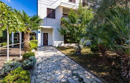 Milcetici Apartment | 2 Bedroom Stunning Apartment In Zidarici