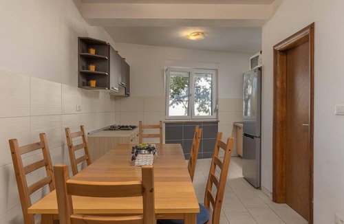 Njivice Apartment | 2 bedroom stunning apartment in Njivice