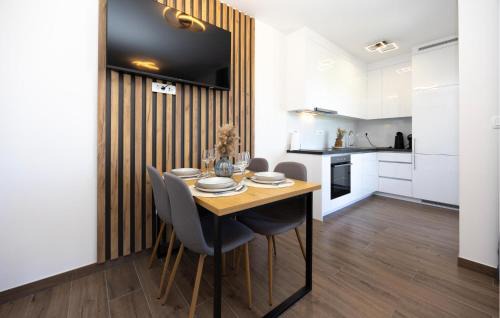 Stanici Apartment | 2 Bedroom Stunning Apartment In Stanici