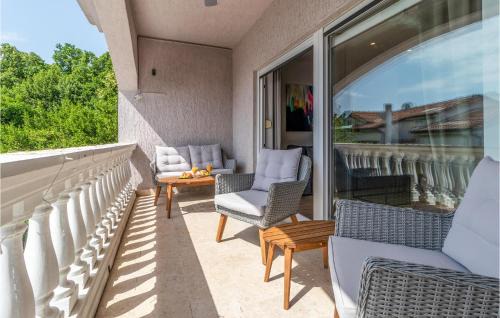 Mihotici Apartment | 2 Bedroom Stunning Apartment In Pobri