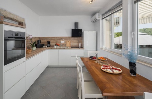 Vizinada House | 2 bedroom stunning home in Vizinada
