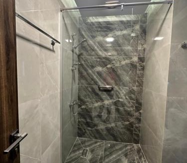 Al Swaifyeh Apartment | 204 AL-NAJEH JRE Apartments For Rent ave