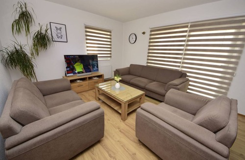 Donji Prolozac House | 250 m² House ∙ 1 bedroom ∙ 12 guests