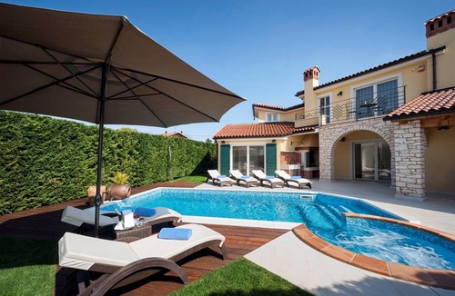 Labinci Villa | 250 m² Villa ∙ 3 bedrooms ∙ 8 guests
