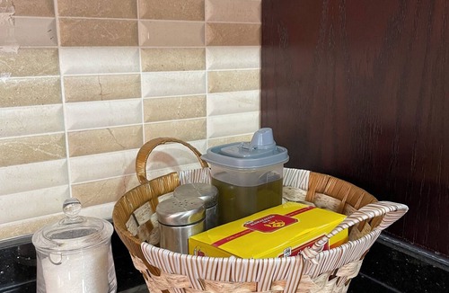 Suwailih Apartment | (3) 3-bedroom family apartment near shopping, mosque; free indoor parking