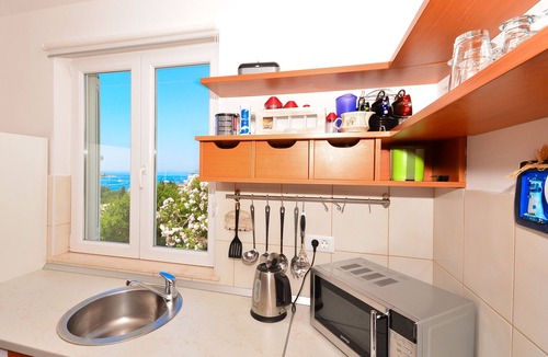 Cavtat Apartment | 3 bdms Cavtat, sunset A&M apartment near beaches with free parking