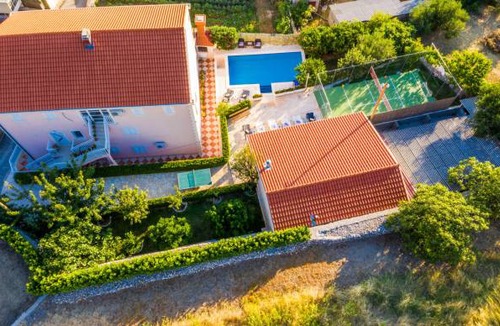 Vodovađa Apartment | 3 bedroom accommodation in Dubravka