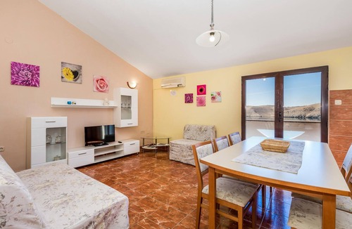 Miskovici Apartment | 3 bedroom accommodation in Miskovici