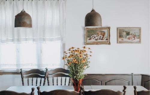 Ivanic-Grad House | 3 Bedroom Amazing Home In Derezani