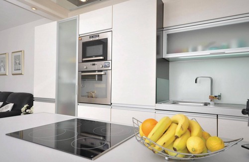 Supetar Apartment | 3 bedroom beach front apartment in Supetar