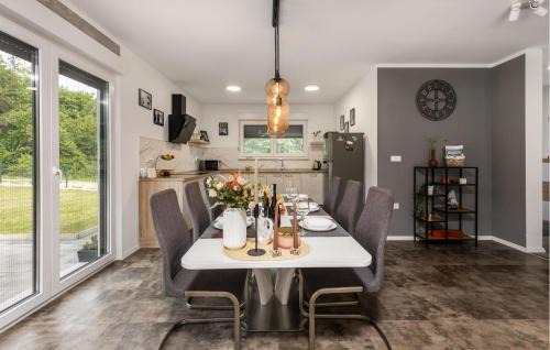 Seliste Dreznicko House | 3 Bedroom Beautiful Home In Seliste Dreznicko