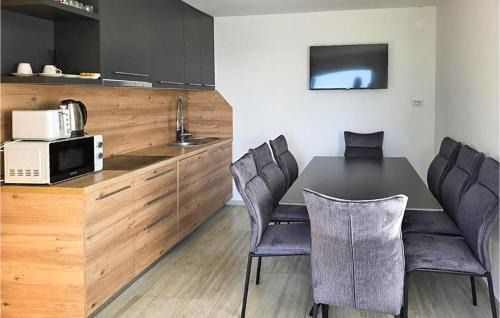 Kalnik House | 3 Bedroom Cozy Home In Kalnik