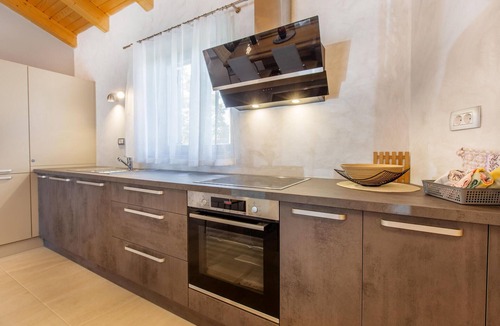 Betanja House | 3 bedroom lovely home in Divaca