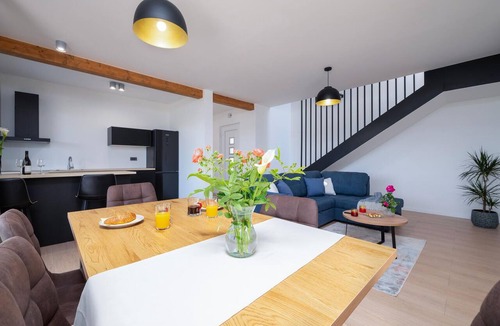 Trget House | 3 bedroom luxurious home in Labin