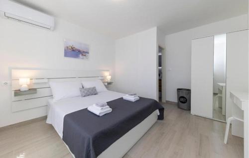 Poljica House | 3 Bedroom Luxurious Home In Nin
