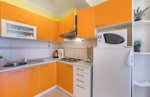 Jurandvor Apartment | 350 metres to the great long beach in Baska