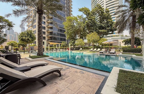 Downtown Dubai Apartment | 3BR with Burj Khalifa View | 11 Min to Burj Khalifa & Dubai Mall