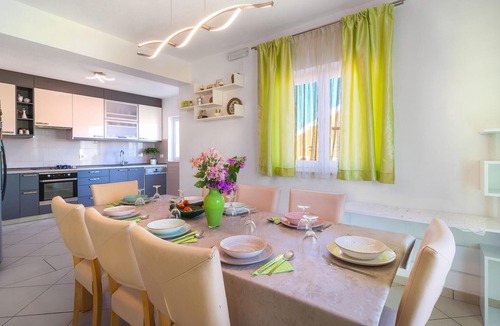 Vrboska Apartment | 4 bedroom cozy apartment in Vrboska