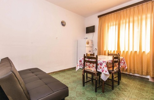 Starigrad Apartment | 4 bedroom gorgeous apartment in Starigrad
