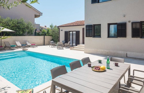 Medulin Apartment | 4 bedroom gorgeous apartment in Medulin