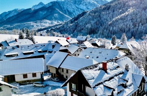 Podkoren Apartment | 4 Bedroom House - Jacuzzi - Jacobs Resort