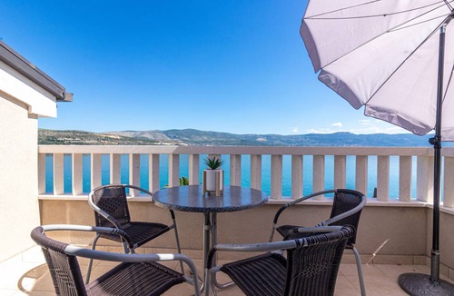 Municipality of Trogir Apartment | 40 m² Apartment ∙ 1 bedroom ∙ 4 guests