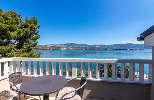Municipality of Trogir Apartment | 45 m² Apartment ∙ 1 bedroom ∙ 4 guests