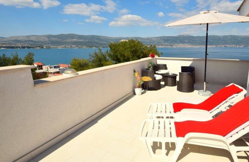 Municipality of Trogir Apartment | 55 m² Apartment ∙ 2 bedrooms ∙ 4 guests