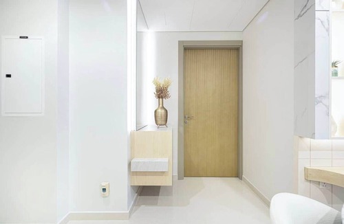 Sheikh Zayed Road Apartment | 58th-Flr Ultra-Luxury Apt w/Canal & Sea Views