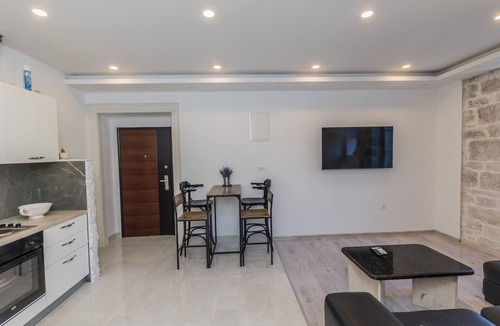 Kastel Novi Apartment | A 2 - spacious apt on seafront with the sea view